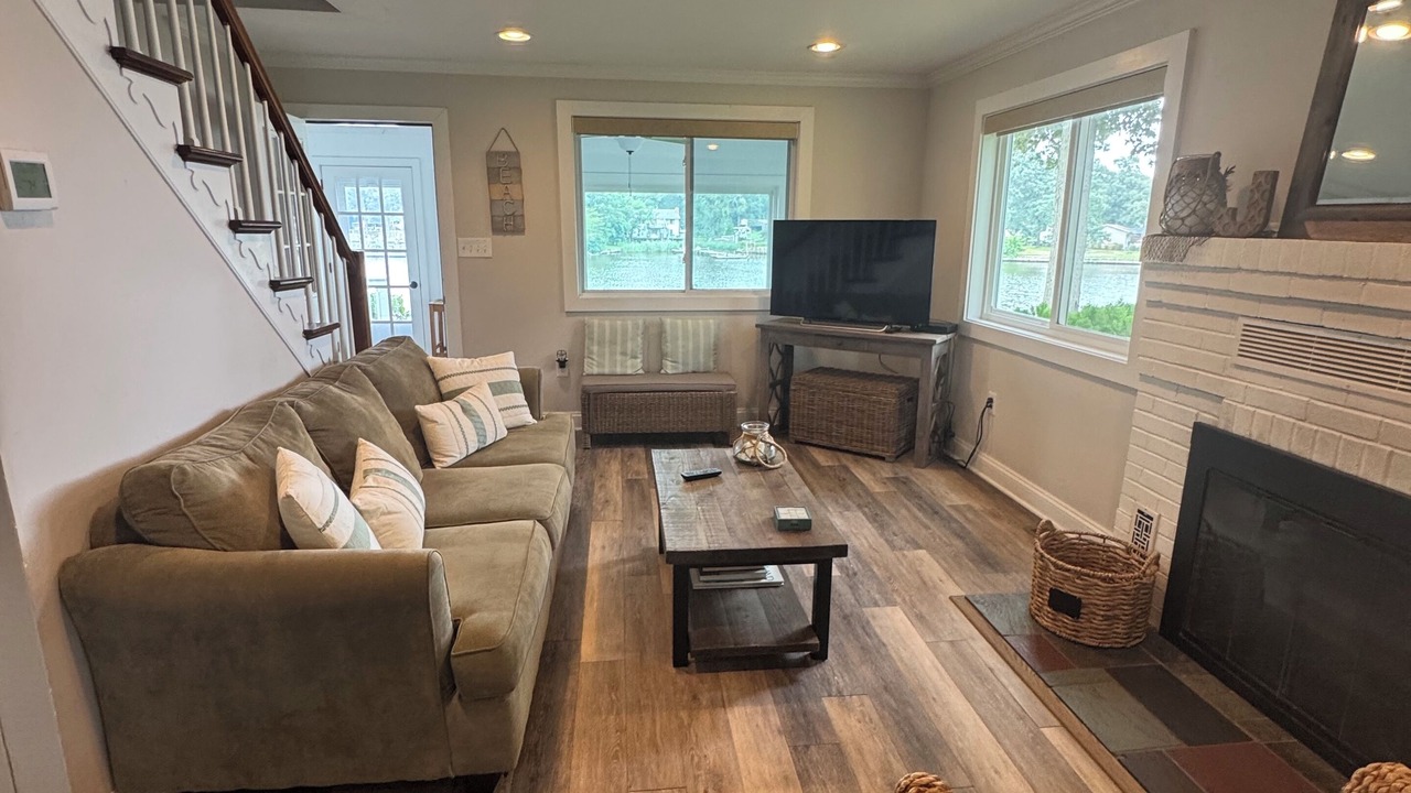 Photo of Livingroom in Fort Howard