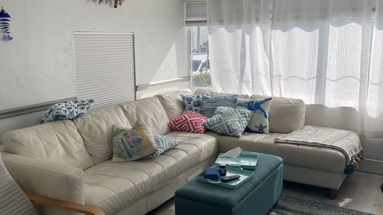 Photo of Livingroom in Hollywood South Central Beach