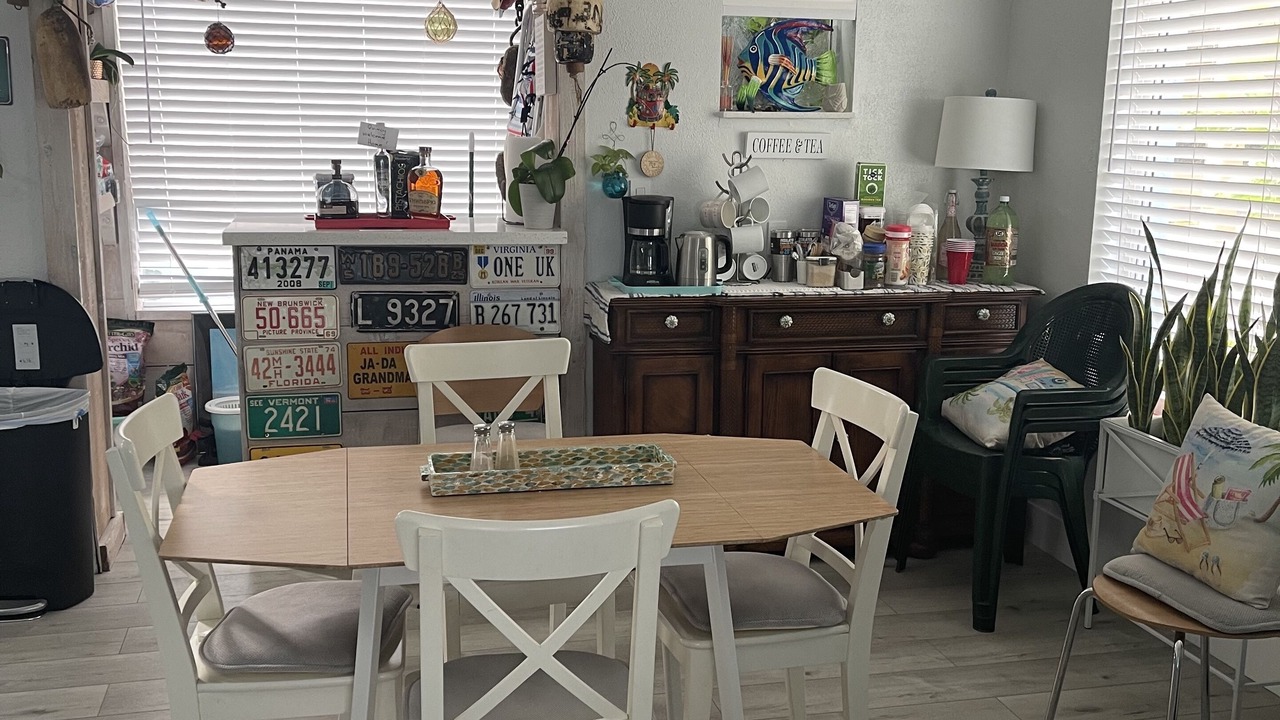 Photo of Livingroom in Hollywood South Central Beach