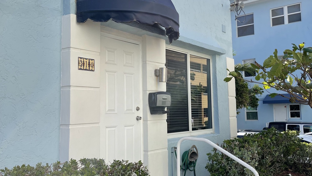 Photo of Outdoor in Hollywood South Central Beach