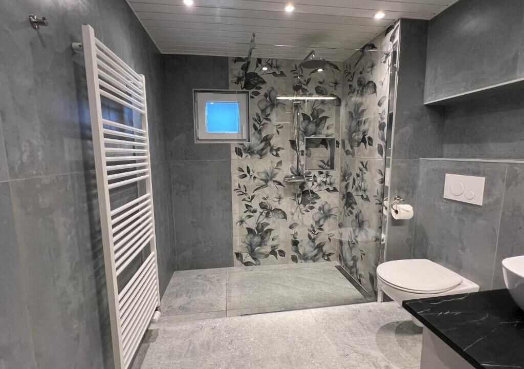 Photo of Bathroom in Leysin