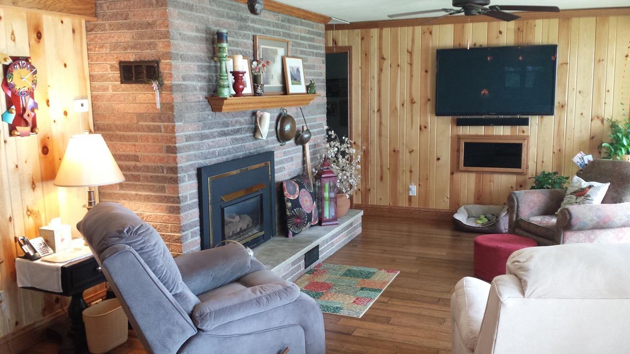 Photo of Livingroom in Deckerville