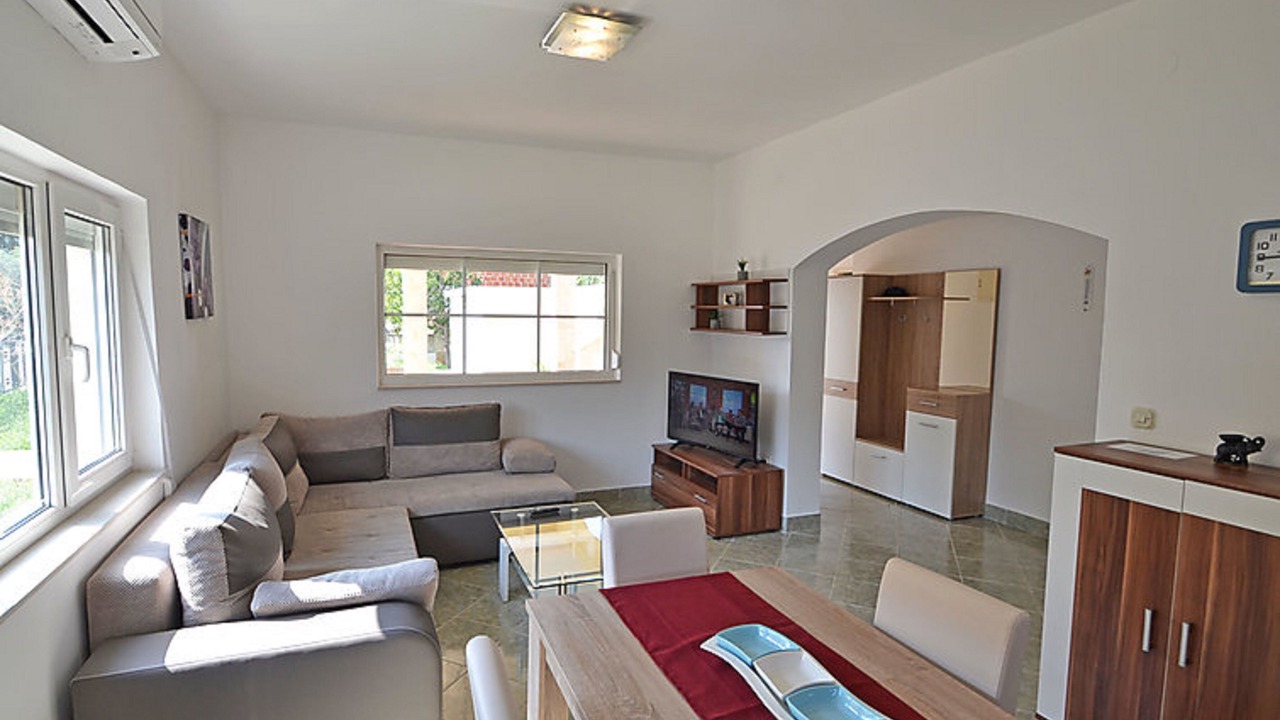 Photo of Bedroom in Sukosan