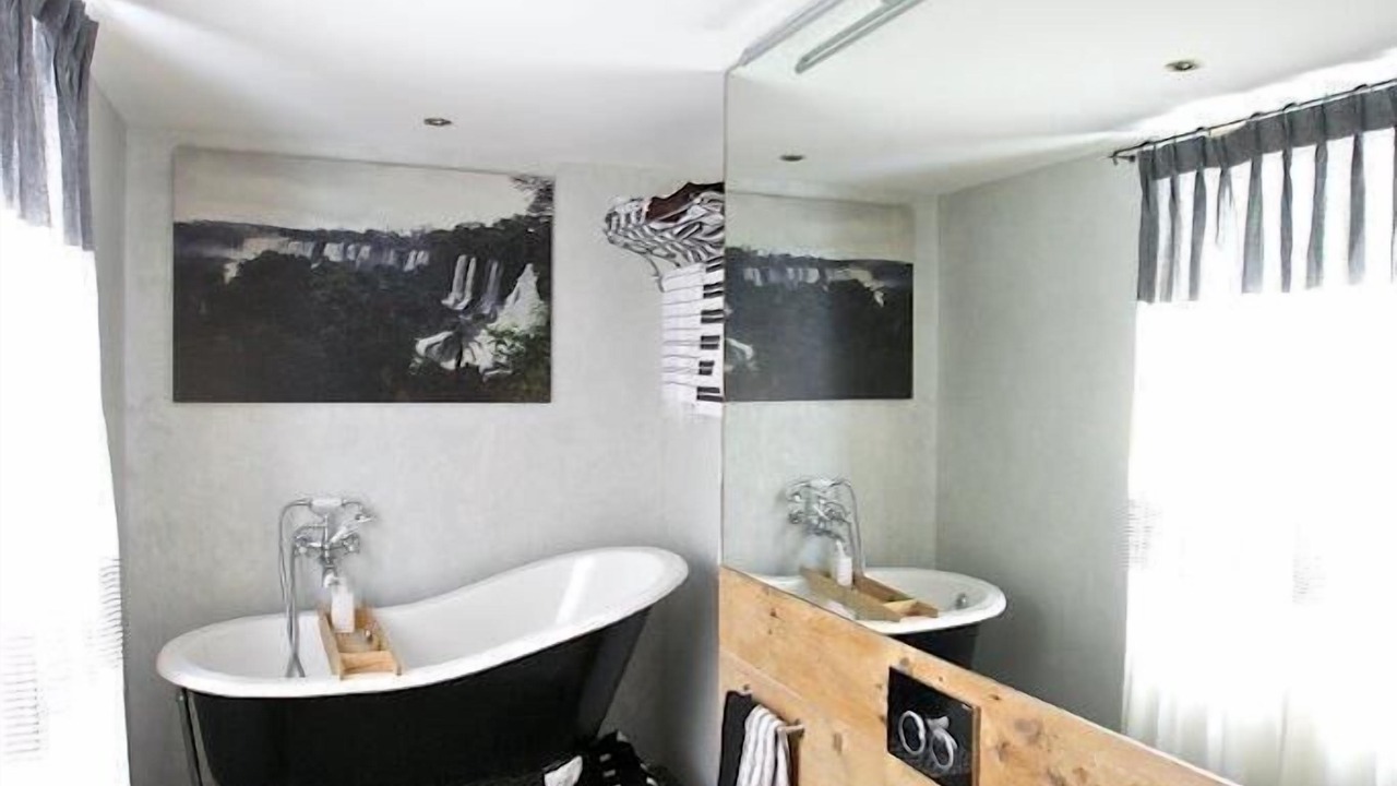 Photo of Bathroom in Samedan