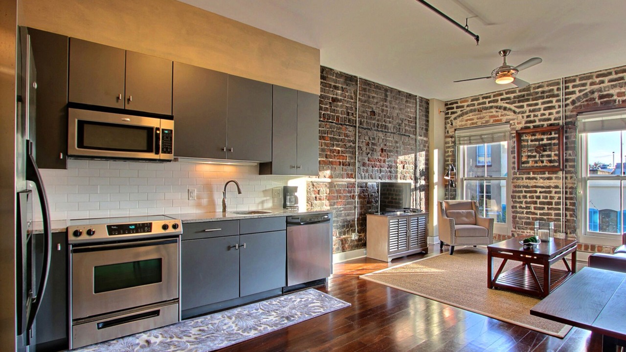 Photo of Kitchen in Historic District - North