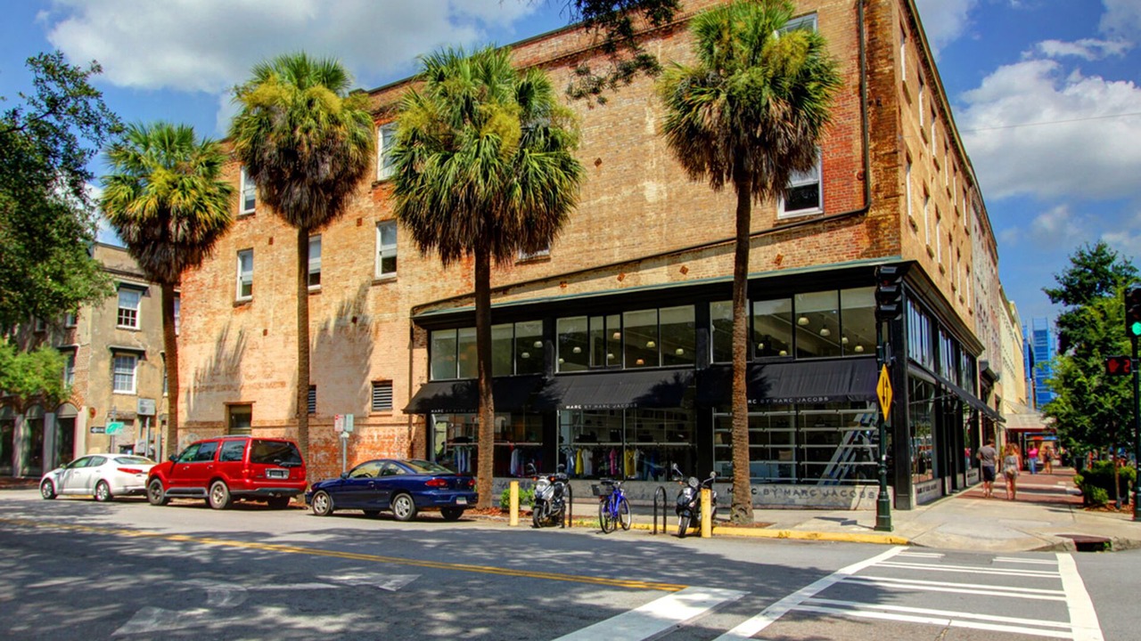 Photo of Others in Historic District - North