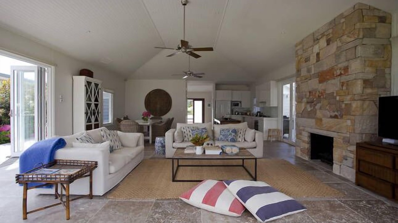 Photo of Livingroom in Currarong