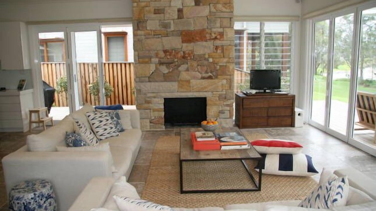 Photo of Livingroom in Currarong