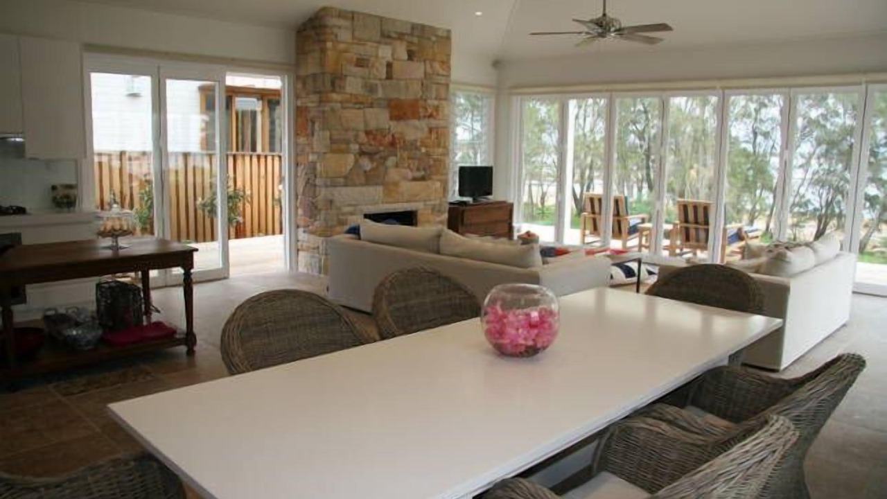 Photo of Livingroom in Currarong