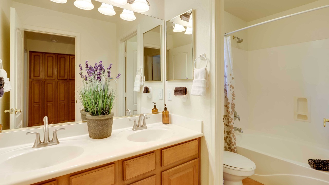 Photo of Bathroom in Canyon Trails