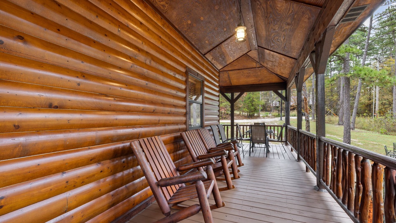 Photo of Patio Balcony in Broken Bow