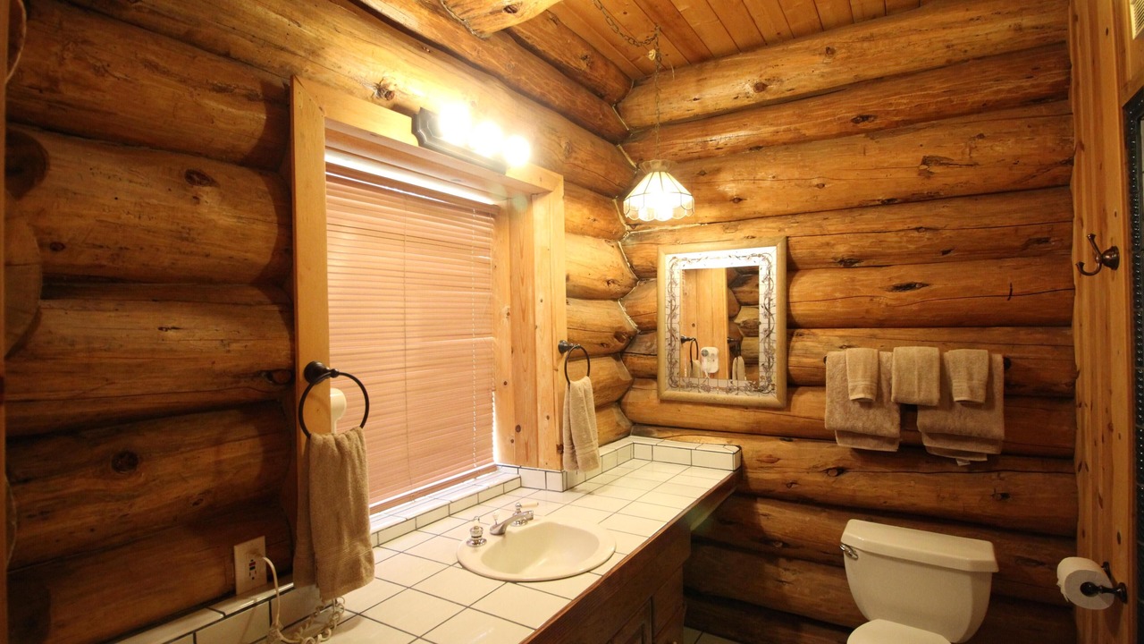 Photo of Bathroom in Yosemite West