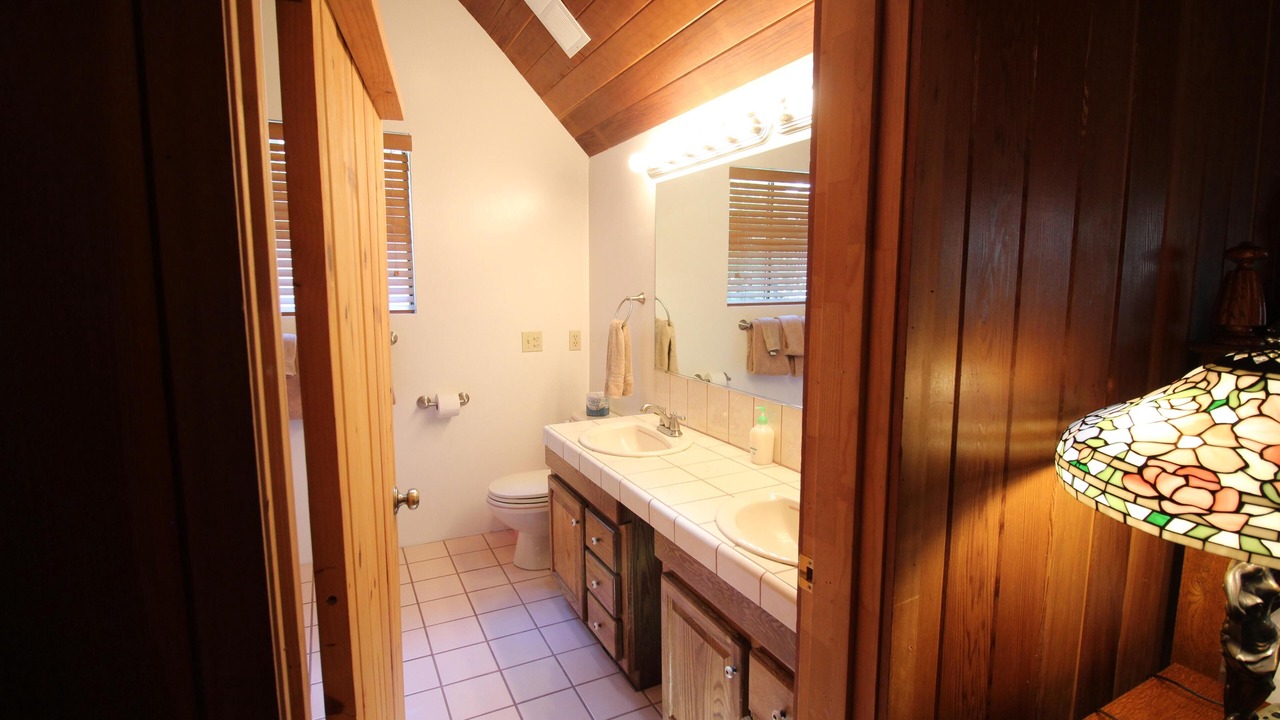 Photo of Bathroom in Yosemite West
