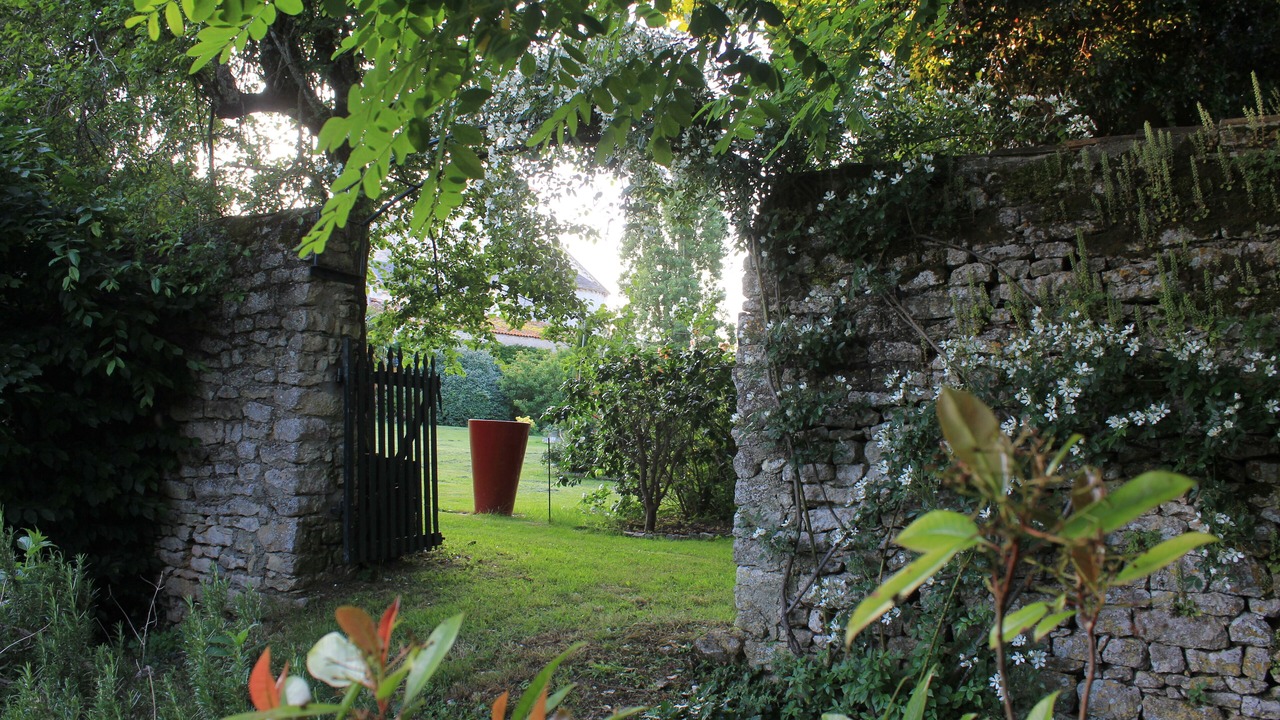 Photo of Outdoor in Angles