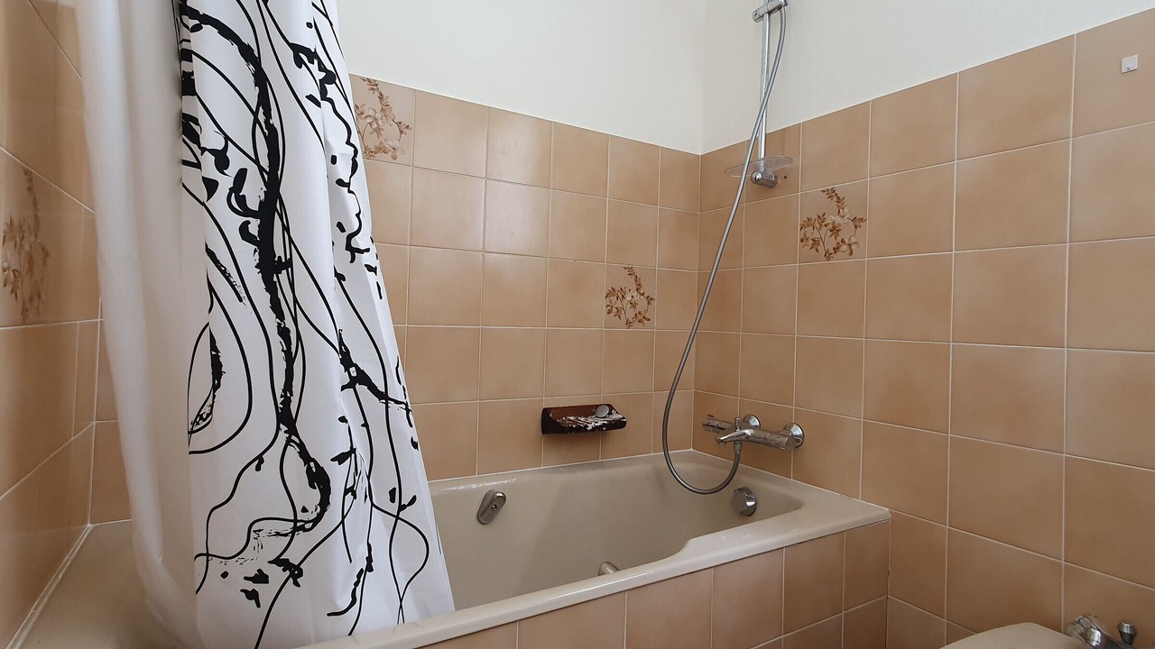 Photo of Bathroom in Grues