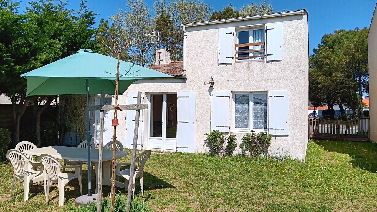 Photo of Outdoor in Grues