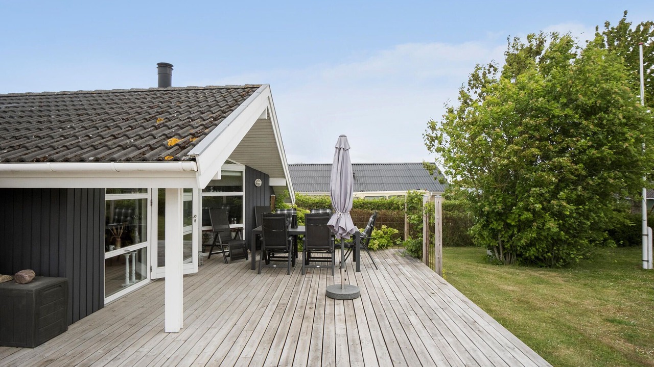 Photo of Others in Næs