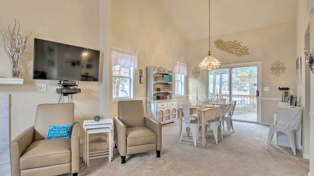 Photo of Livingroom in Ocean Pines