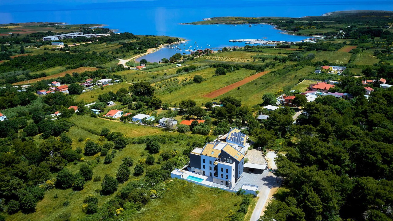 Photo of Outdoor in Liznjan