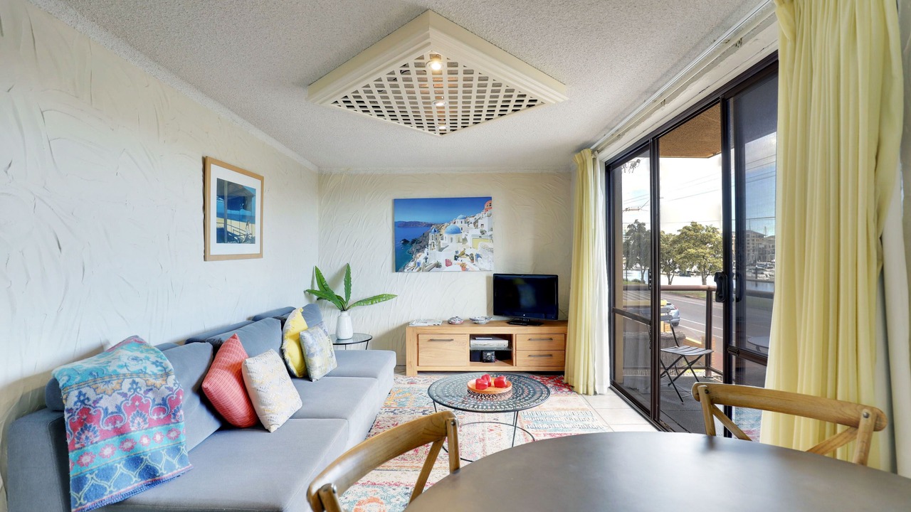 Photo of Livingroom in Glenelg North
