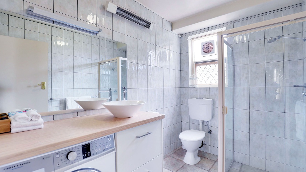 Photo of Bathroom in Glenelg North