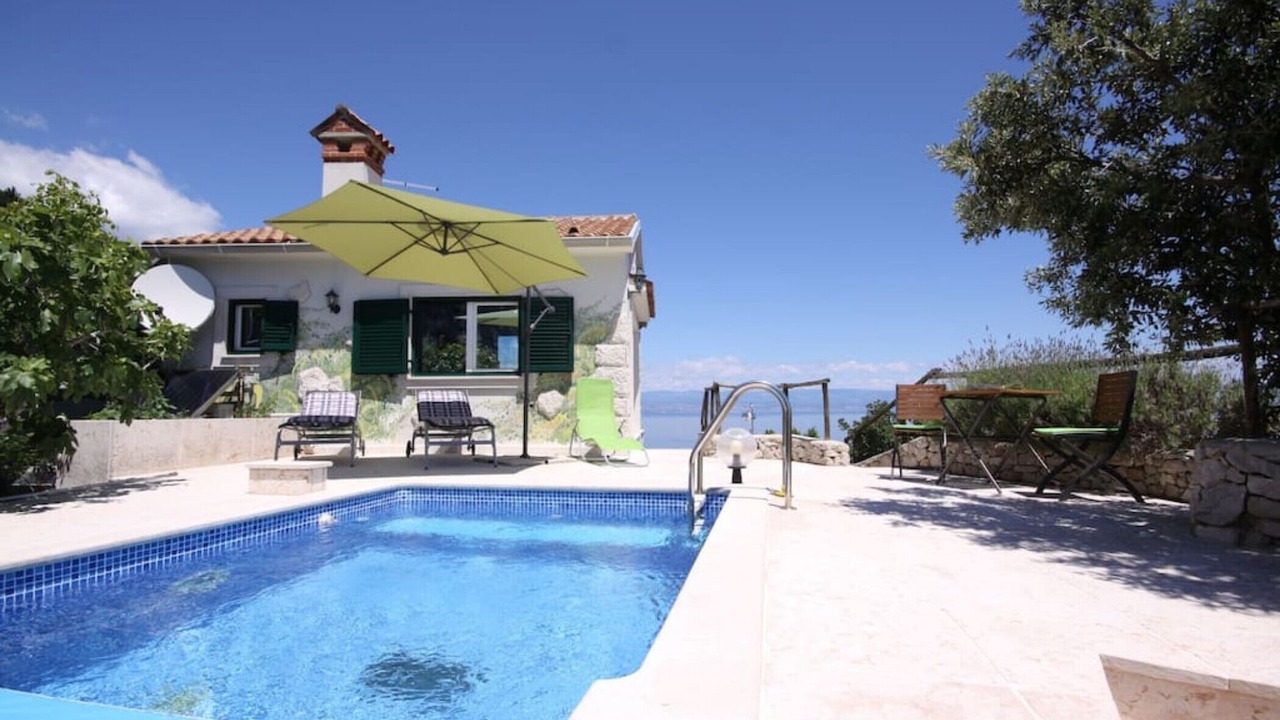 Photo of Outdoor in Brsec