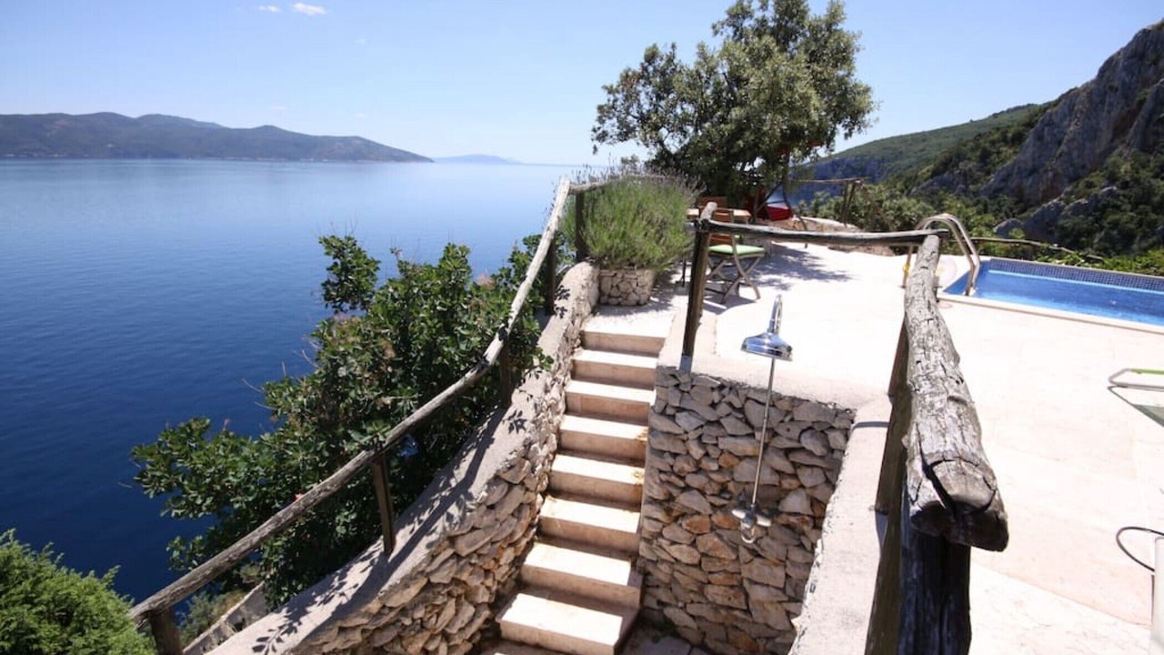 Photo of Outdoor in Brsec