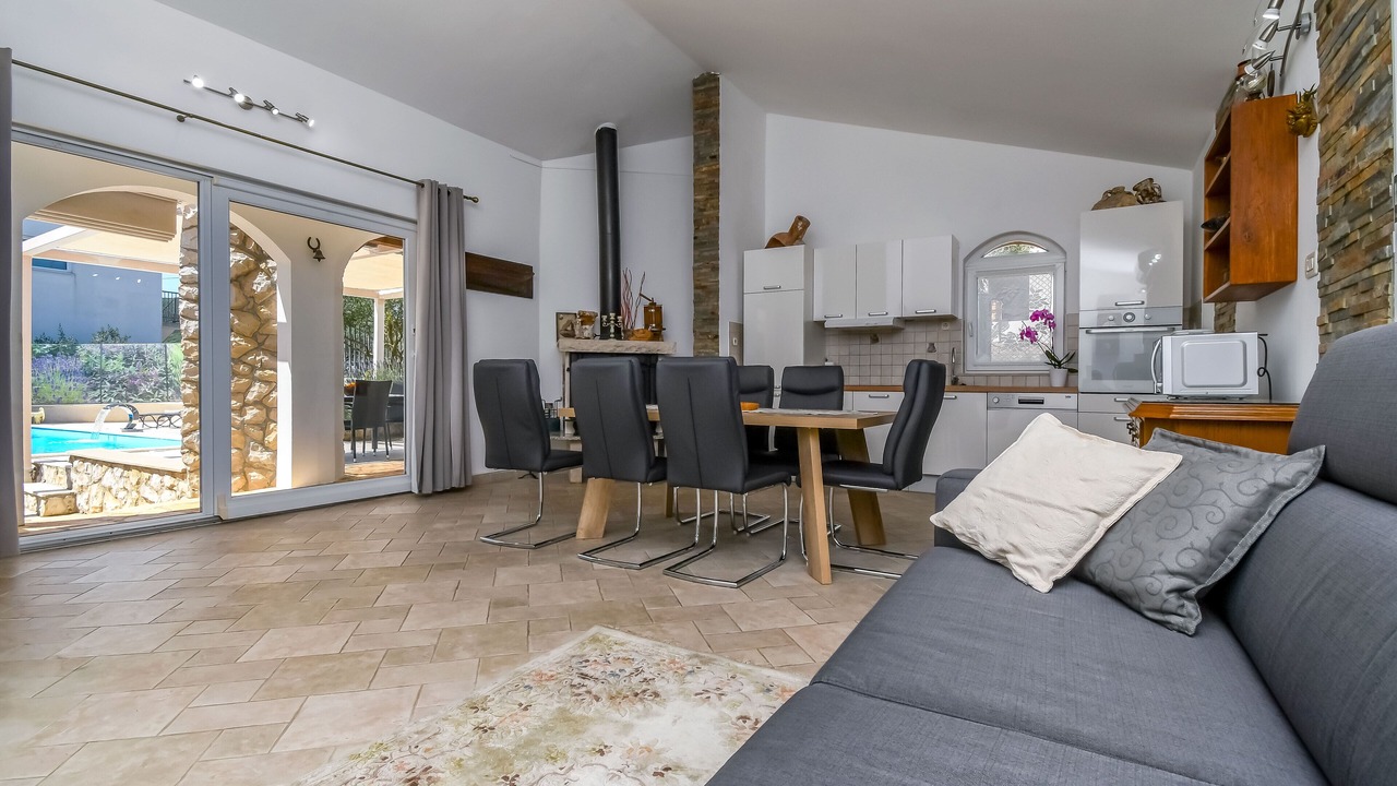 Photo of Livingroom in Slatine