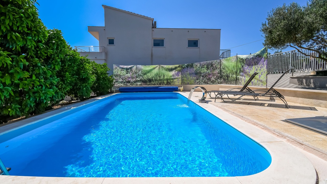 Photo of Outdoor in Slatine