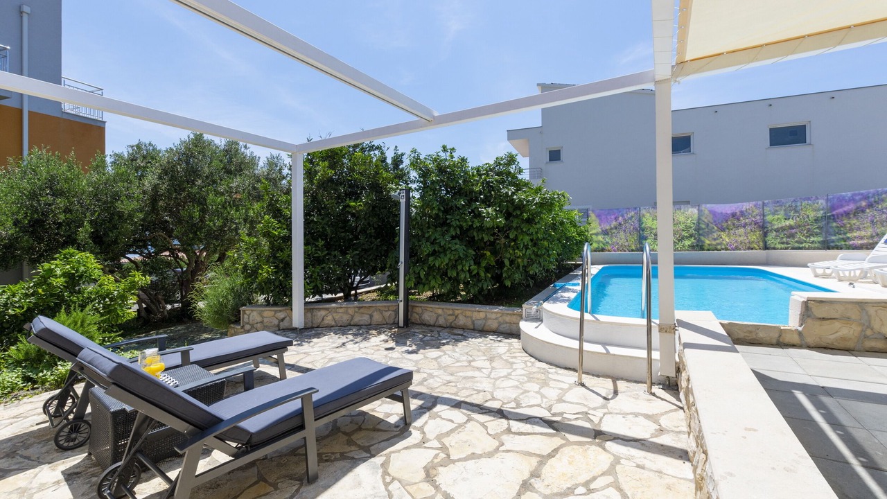 Photo of Outdoor in Slatine