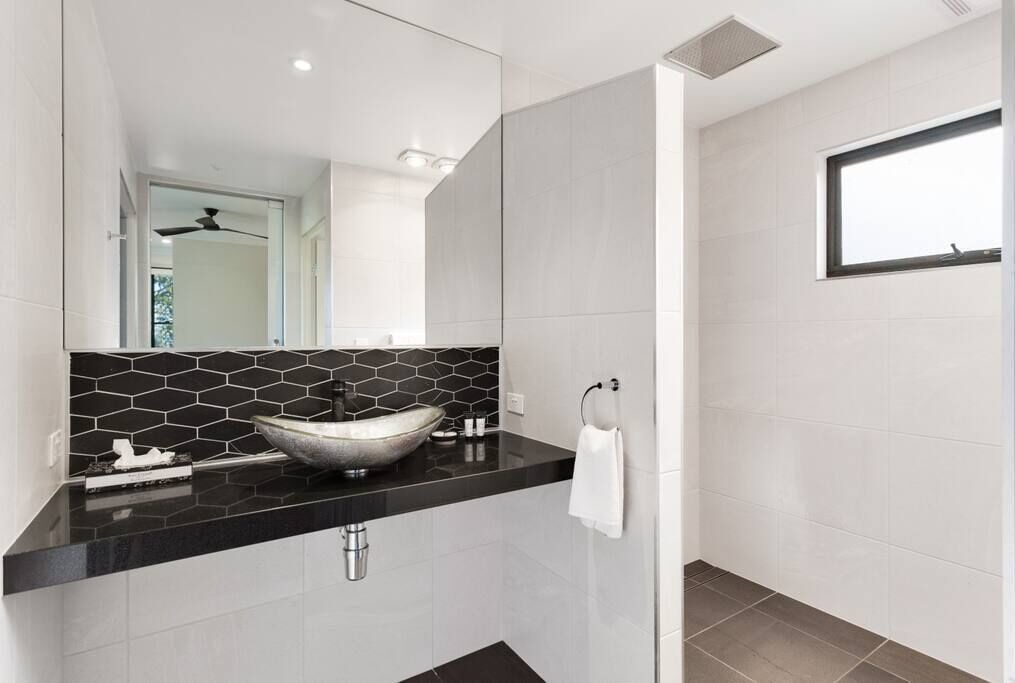 Photo of Bathroom in Ravensbourne