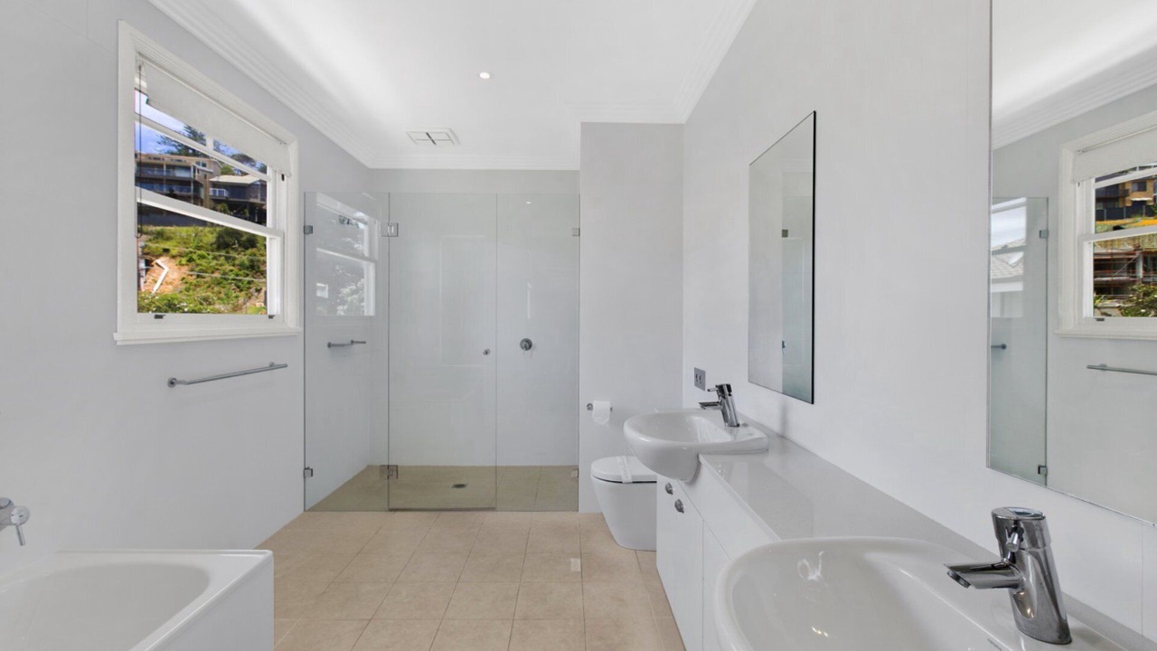Photo of Bathroom in Avoca Beach