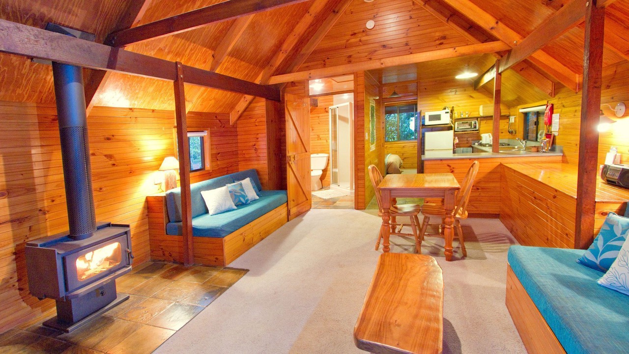 Photo of Livingroom in England Creek