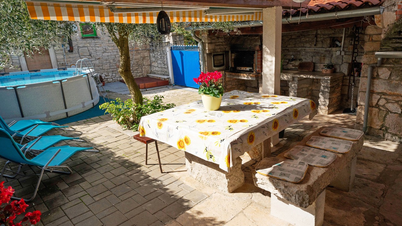 Photo of Outdoor in Peresiji