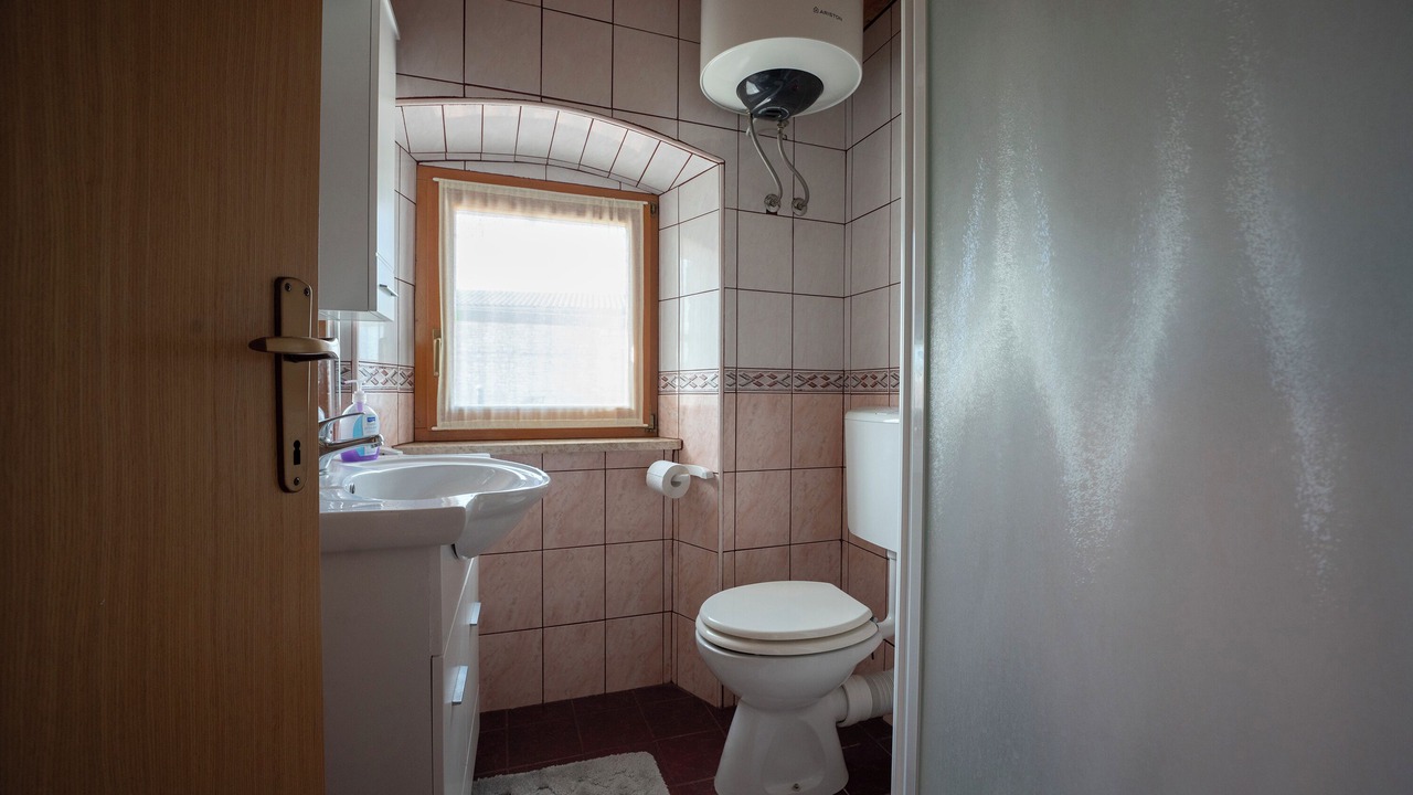 Photo of Bathroom in Peresiji