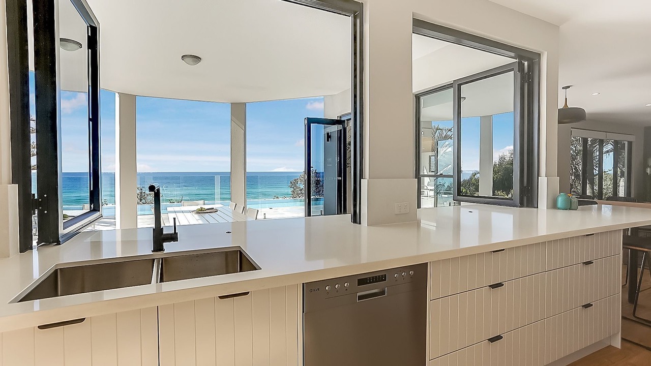 Photo of Kitchen in Castaways Beach