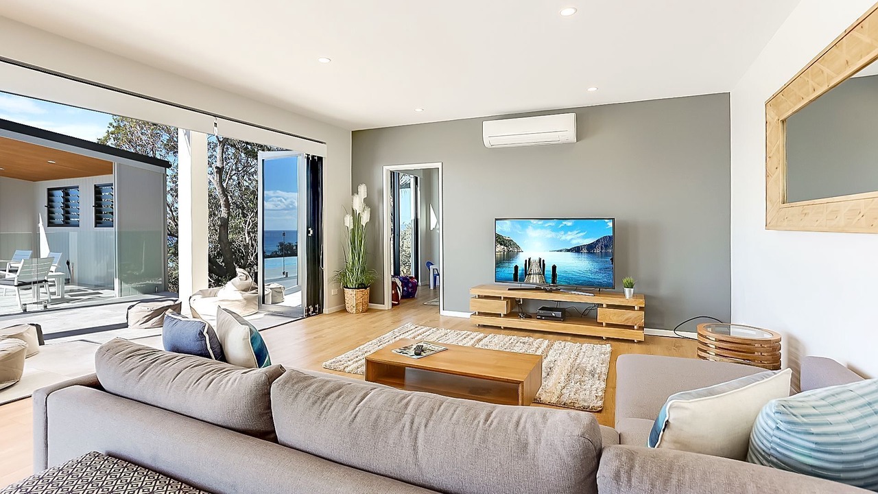 Photo of Livingroom in Castaways Beach