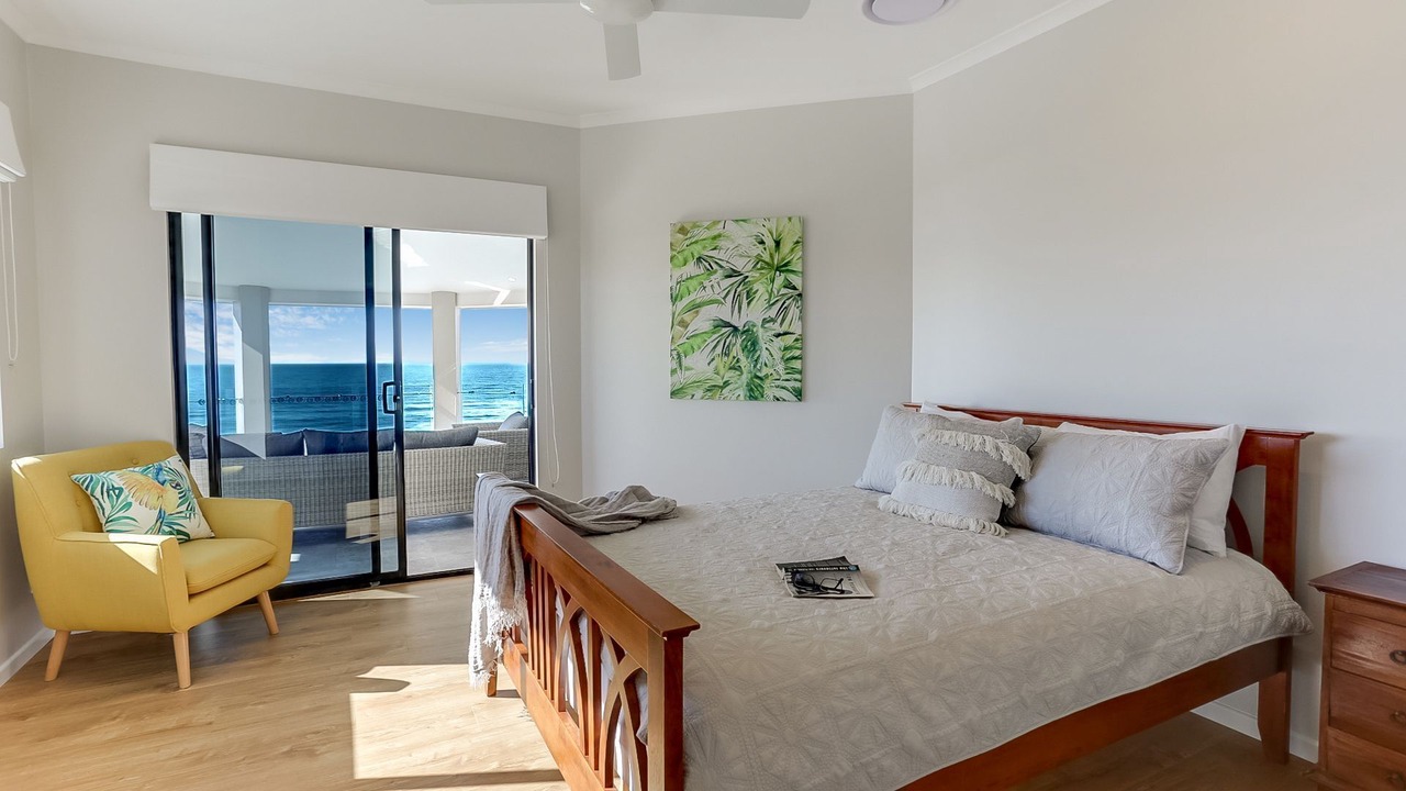 Photo of Bedroom in Castaways Beach
