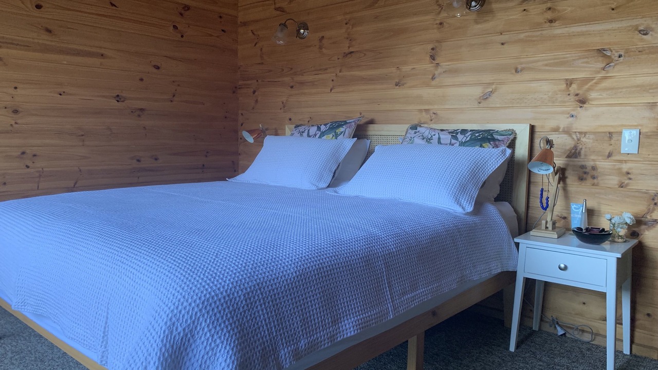 Photo of Bedroom in Kennett River