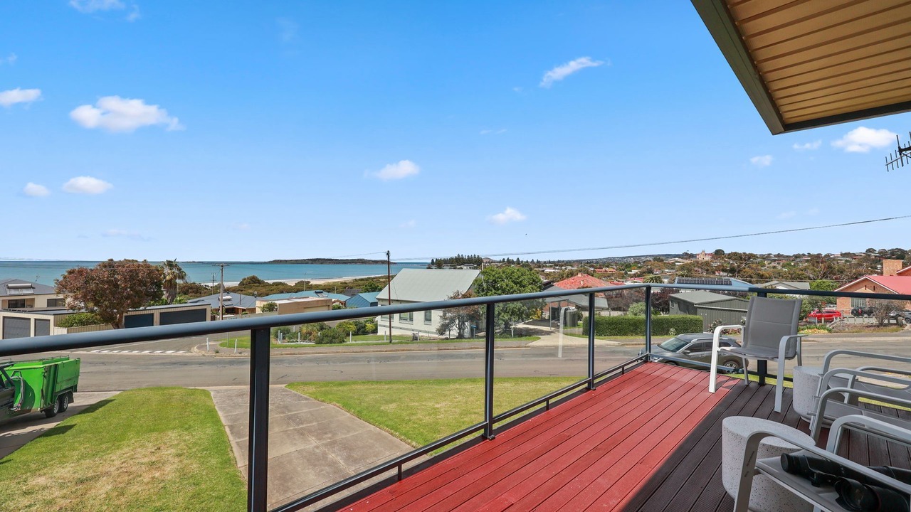 Photo of Outdoor in McCracken