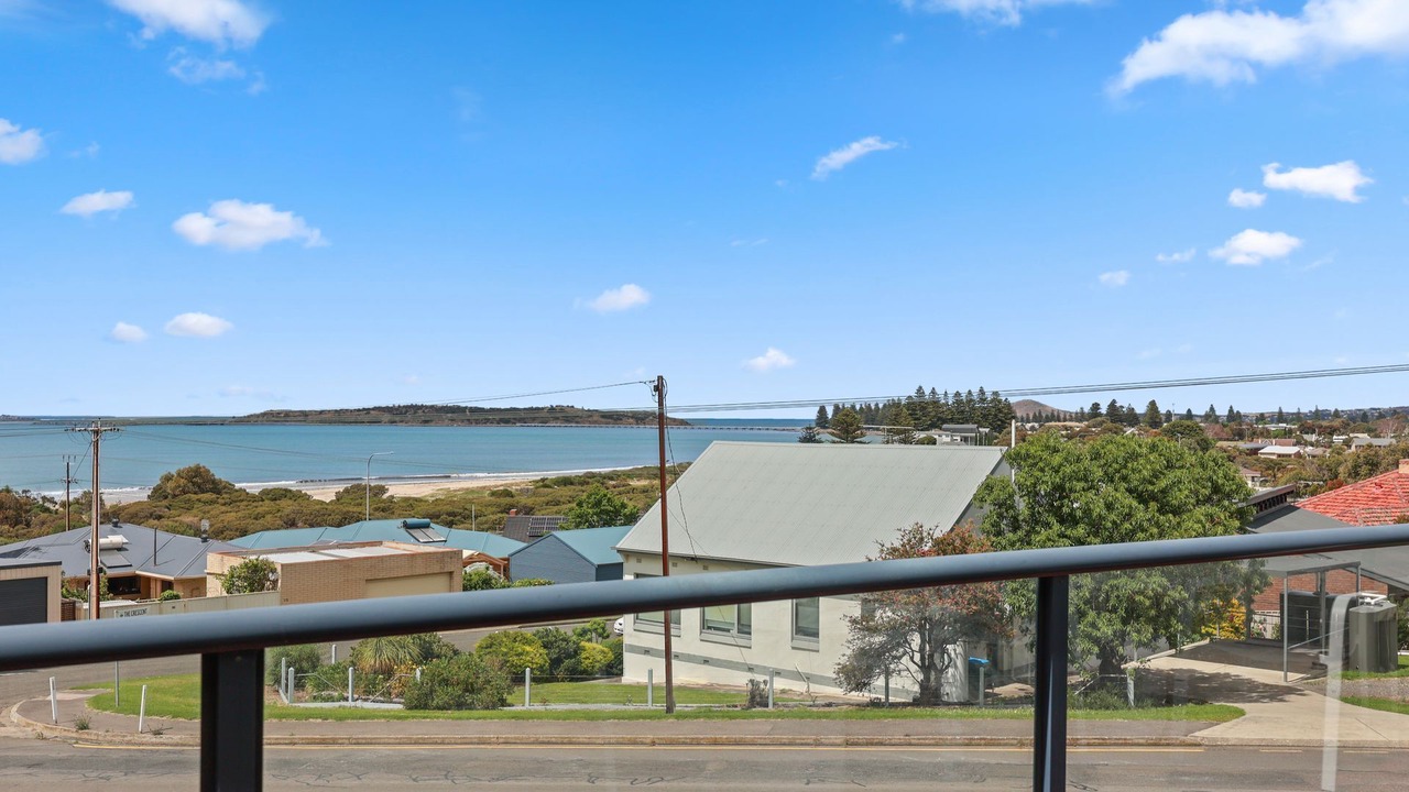 Photo of Outdoor in McCracken