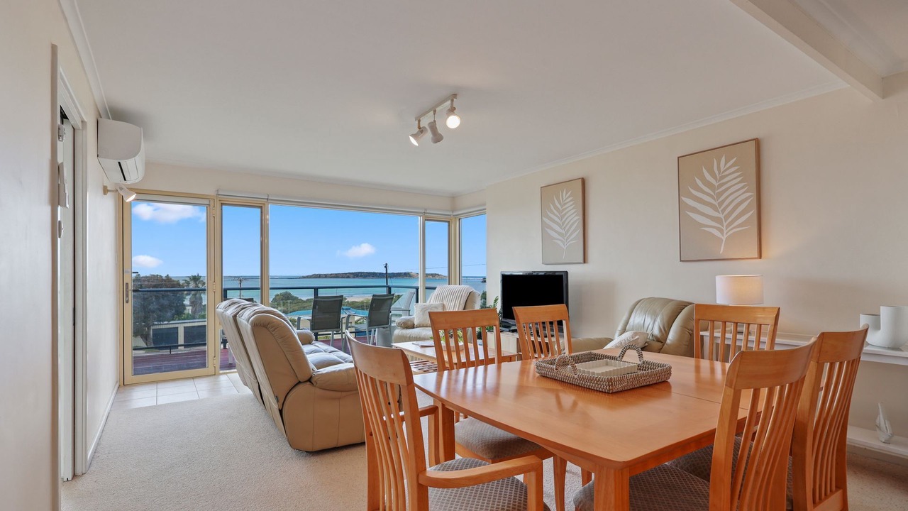 Photo of Livingroom in McCracken