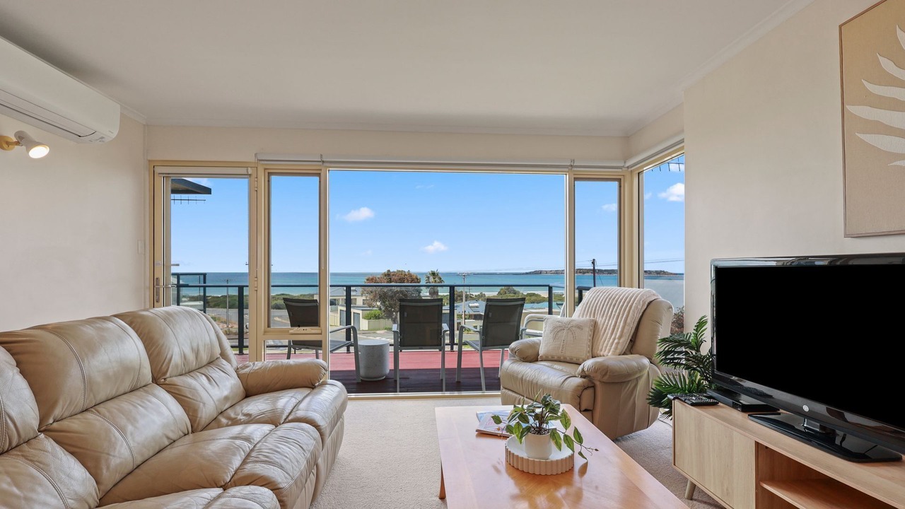 Photo of Livingroom in McCracken