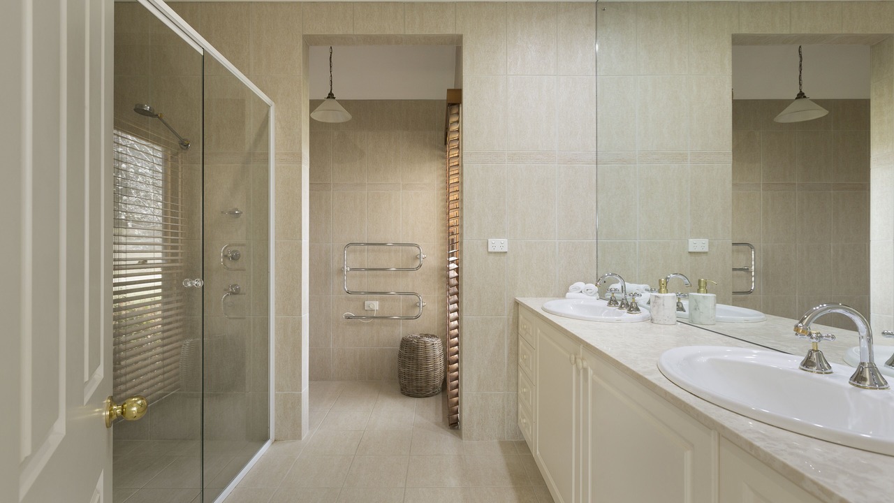 Photo of Bathroom in Broke