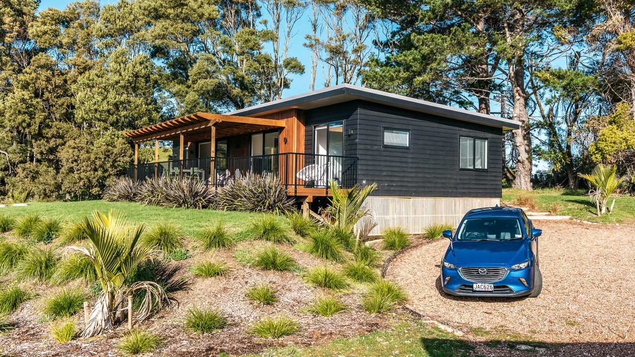 Photo of Others in Surfdale