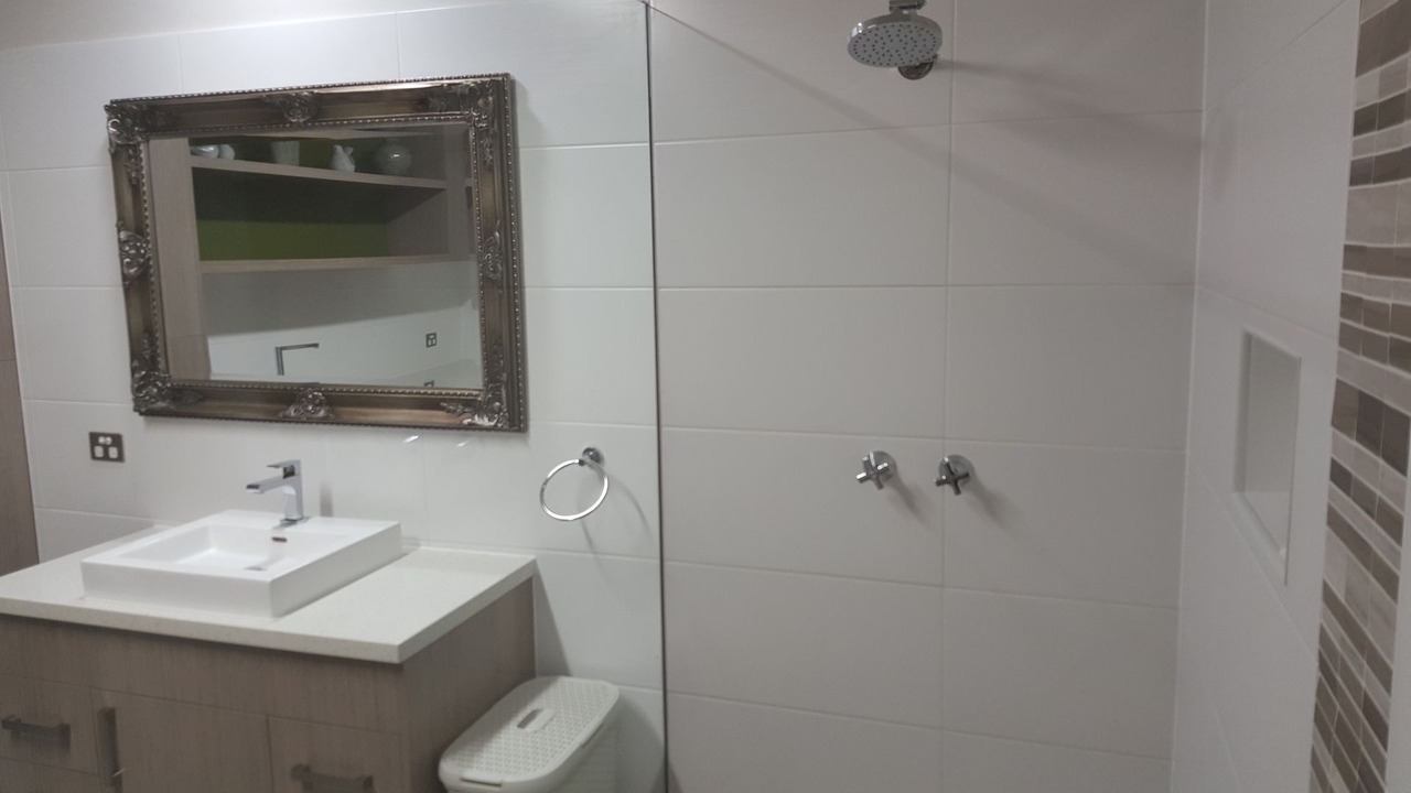 Photo of Bathroom in Uleybury