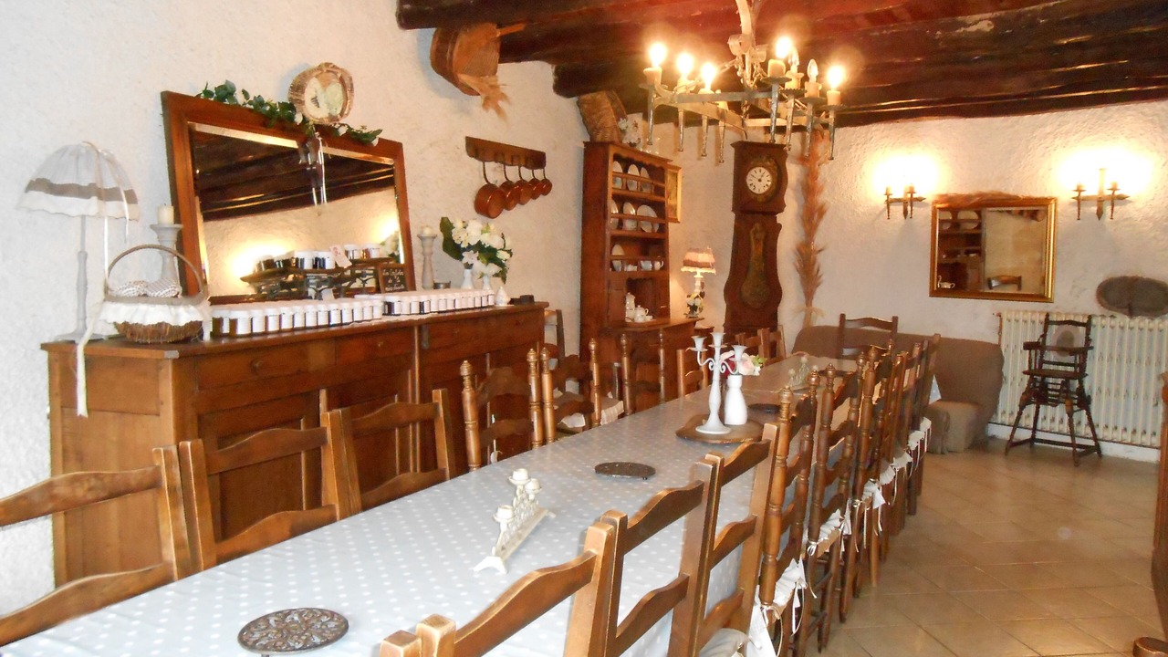 Photo of Others in Sacoue