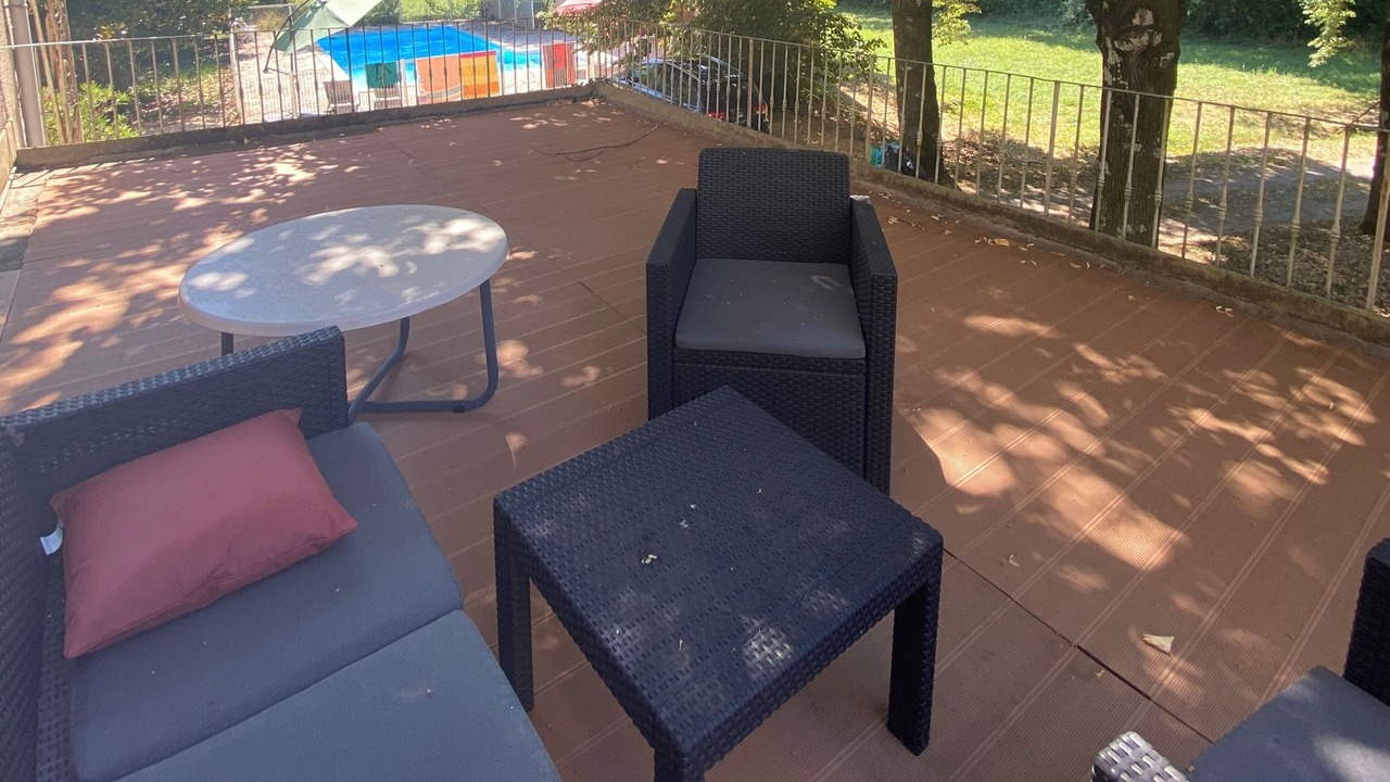 Photo of Patio Balcony in Berrias-et-Casteljau