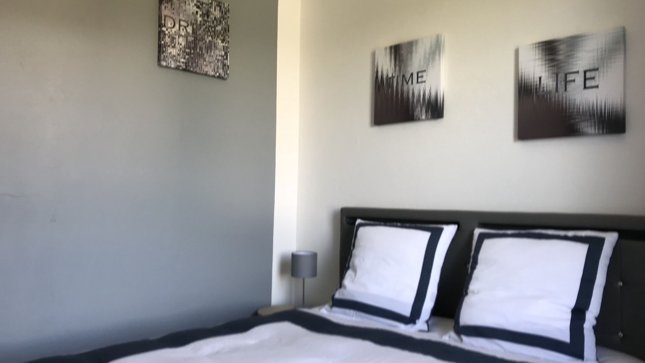 Photo of Bedroom in Quartier Beauregard-Boufflers-Buthegnemont-Boudonville