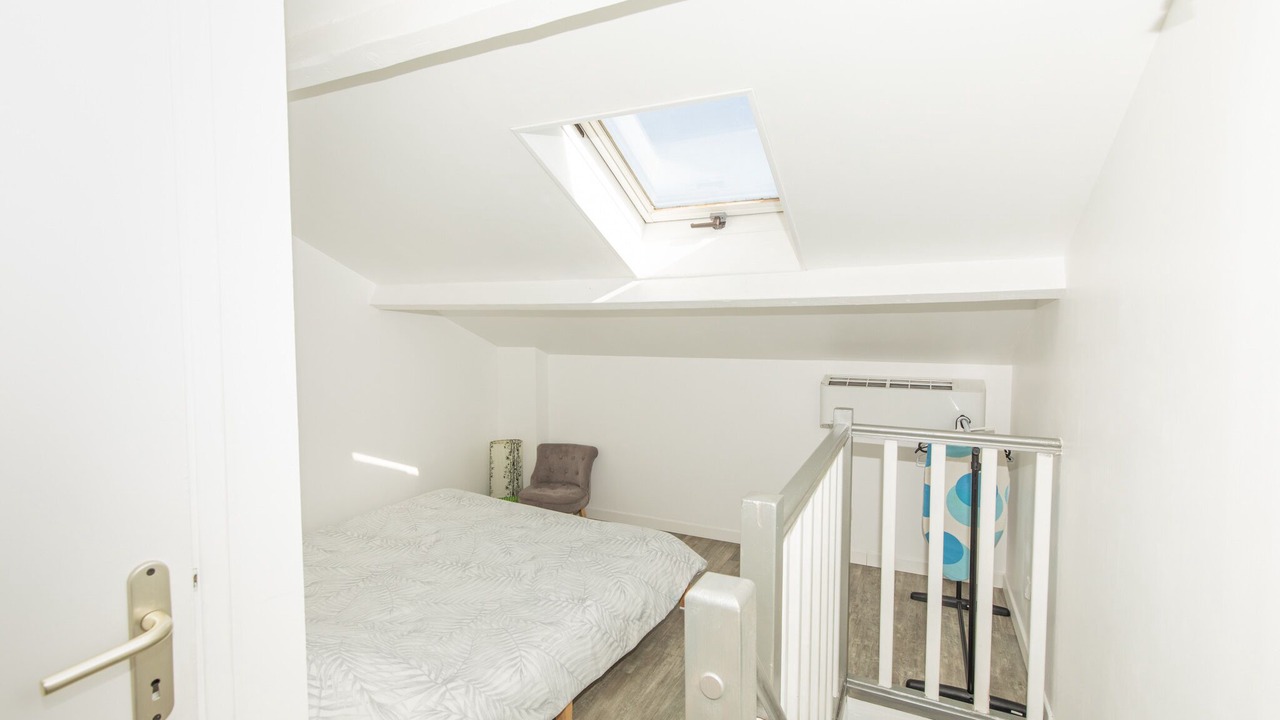 Photo of Bedroom in Les Arceaux